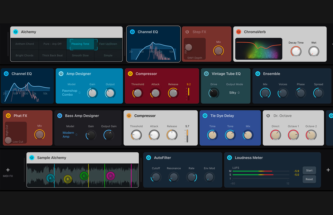 iPad Pro 展示 Logic Pro 中的一套插件板塊。