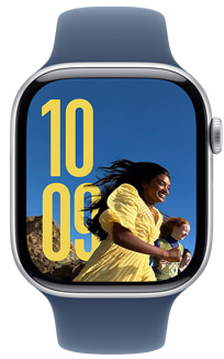 Apple Watch 屏幕展示好友照片表盤(pán)，時(shí)間大小和語(yǔ)言文字均為自定義